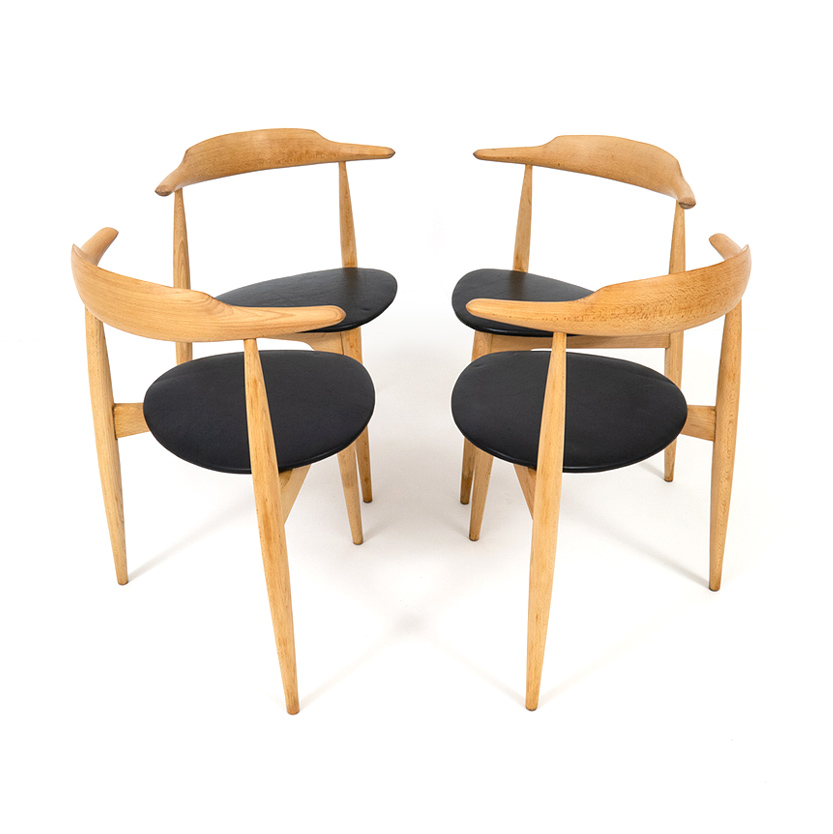 Krzesła „Heart” 4104 design Hans Wegner dla Fritz Hansen
